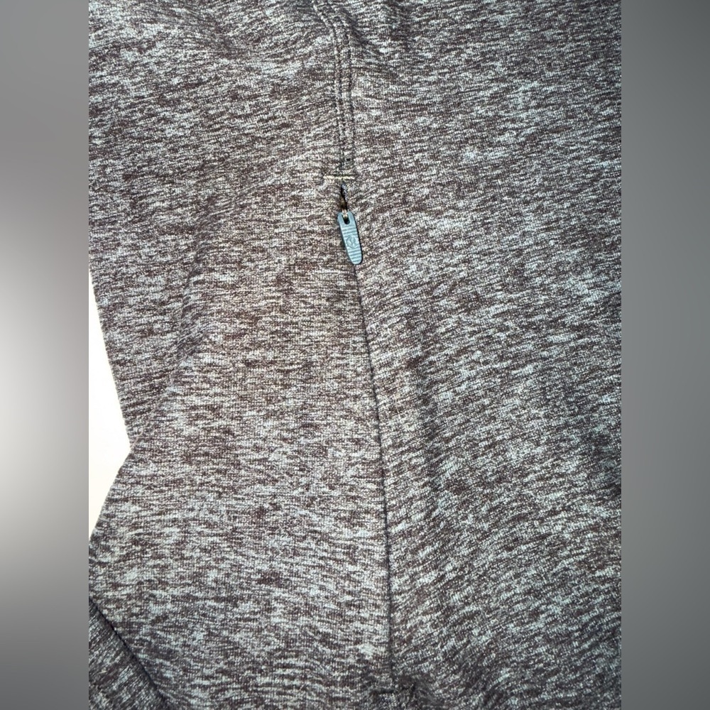 Lululemon Runderful Long Sleeve - Picture 8 of 8